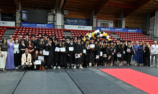 Sei maturi da 100 all’International Academy di Acof