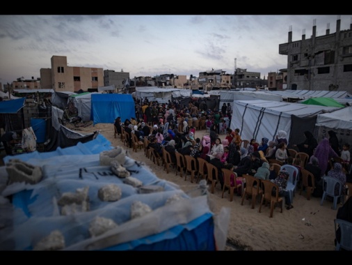 Quattro bambini uccisi in attacco israeliano a Khan Younis