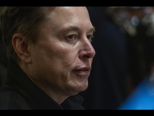 Musk contro Apple e OpenAI, sistema anticoncorrenziale