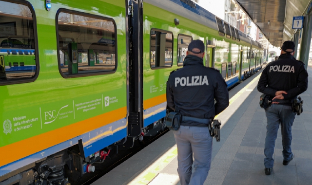 Oltre un reato al giorno sui treni del Varesotto
