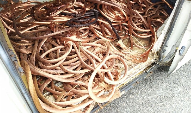 I cavi di rame sono stati trafugati a Cuggiono (foto Archivio)