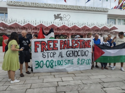 Manifestazione pro Gaza al Lido, ci sarà anche corteo acqueo