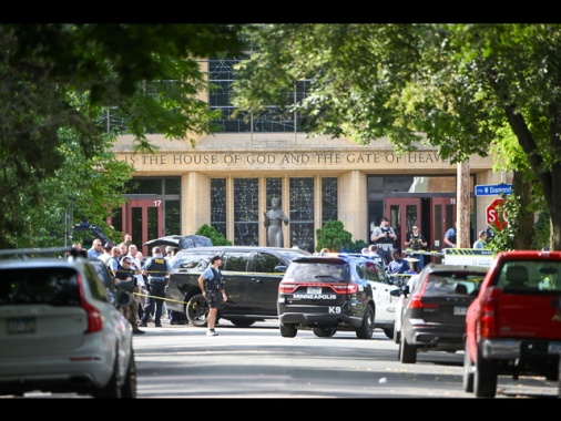 Vescovo Usa, a Minneapolis bimbi colpiti durante la messa
