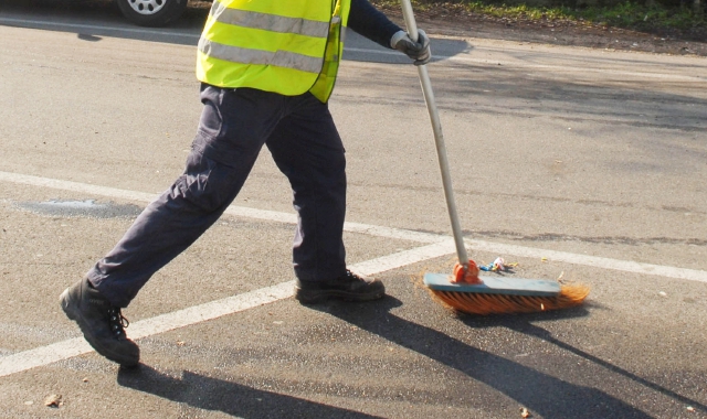 Netturbino con la pistola nell’armadietto