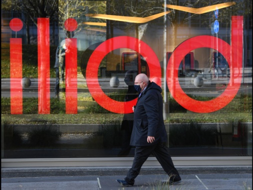 Stop ai colloqui di Iliad con Tim, gruppo italiano giù in Borsa