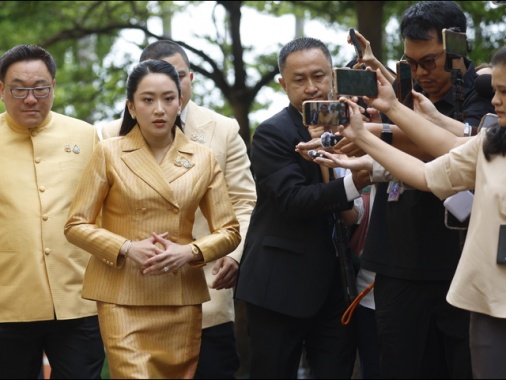 Thailandia, Corte Costituzionale destituisce la premier