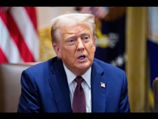 Trump attacca sentenza contro dazi, invoca Corte suprema