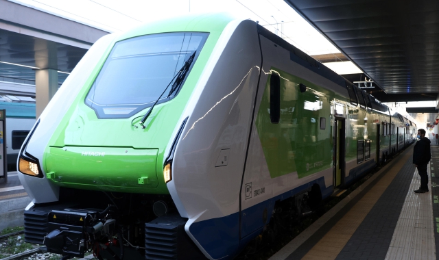 Treni in ritardo: «Disagi che scoraggiano, servono fatti»