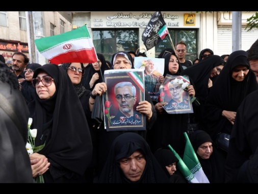 Nyt, Israele uccise leader iraniani grazie a cellulari bodyguard