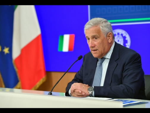 Tajani, sbalordito per Bayrou, altri sono i paradisi fiscali