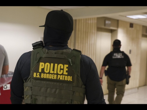 Nyt, stretta Usa su palestinesi, sospesi quasi tutti visti