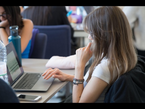 In Italia boom di IA per lavoro, in un anno dal 12% al 46%