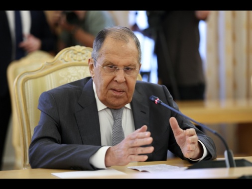 Lavrov, 'risolvere la crisi in Ucraina è la nostra priorità'