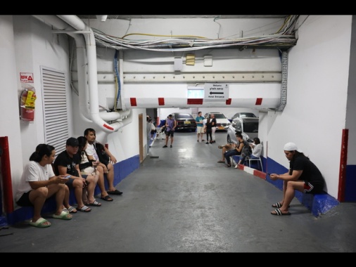 Sirene d'allarme a Tel Aviv, missile lanciato dallo Yemen