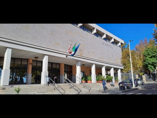 Processo a Grillo jr, figlio presidente corte morto a Roma