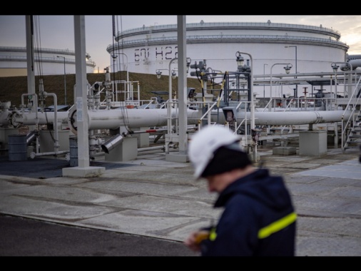 La Russia fornirà altro petrolio alla Cina