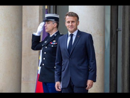 Macron, 26 paesi si sono impegnati per truppe in Ucraina