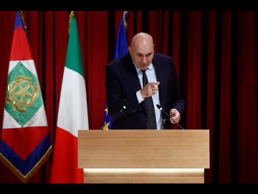 Difesa, hackerato l'account su X del ministro Crosetto