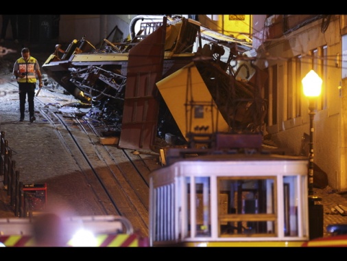 Lisbona, cavo rotto l'ipotesi più accreditata dell'incidente