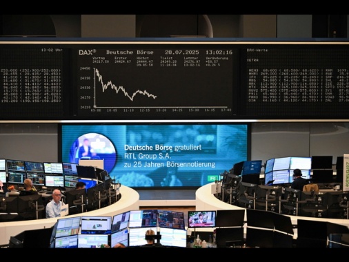 Borsa: Europa in rosso coi dati Usa, Francoforte -0,7%