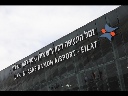 Drone sull'aeroporto di Eilat-Ramon, un ferito lieve