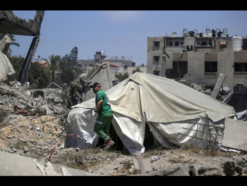 Al Jazeera, 21 morti a Gaza,colpite tenda e scuola-rifugio