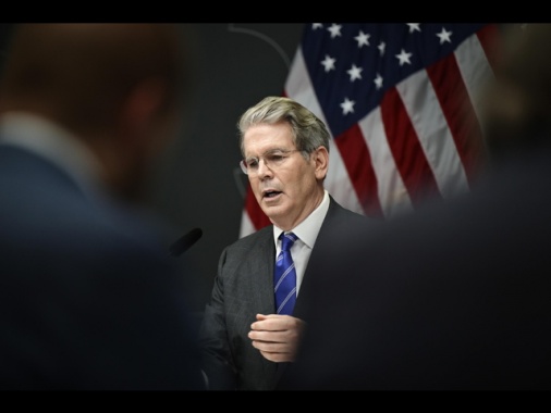 Bessent, pronti a far crollare economia russa, Ue ci segua