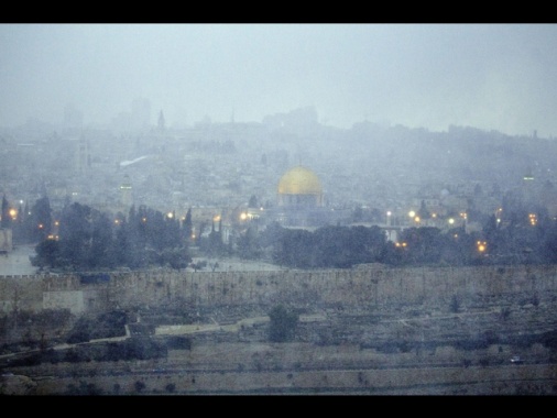 Attacco a Gerusalemme, 15 feriti e i due terroristi uccisi