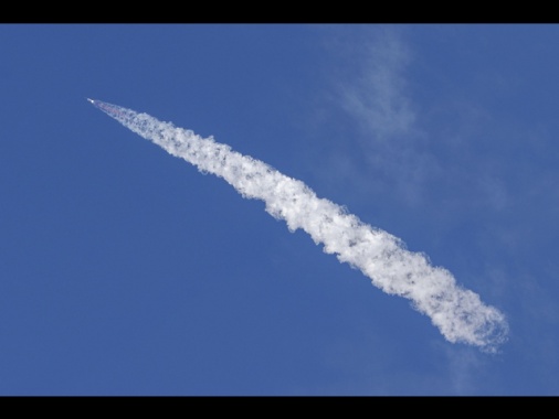 A SpaceX le frequenze wireless di EchoStar per 17 miliardi