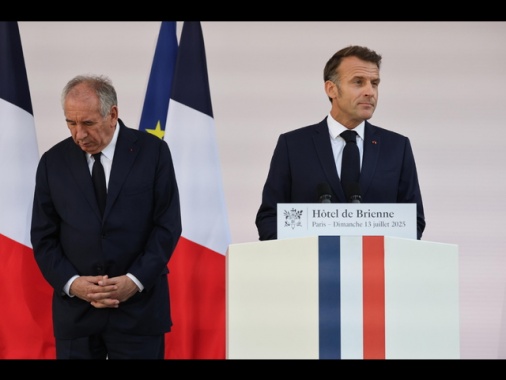 Macron 'prende atto', nomina successore nei prossimi giorni