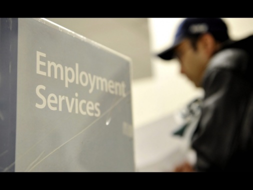 Richieste sussidi disoccupazione Usa ai massimi da 4 anni