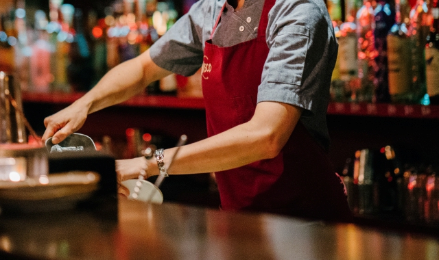 Molesta la barista e aggredisce i carabinieri: arrestato