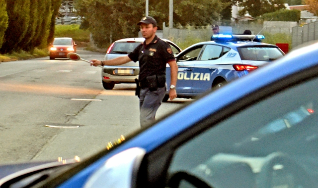 Controlli della Polizia di Stato in città  (foto archivio)