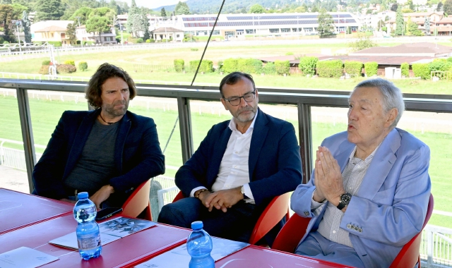 Nella foto in altoil Premio “Guidoe Bruno Ermolli” che si è svoltoall’ippodromodelle Bettolea inizio settembre