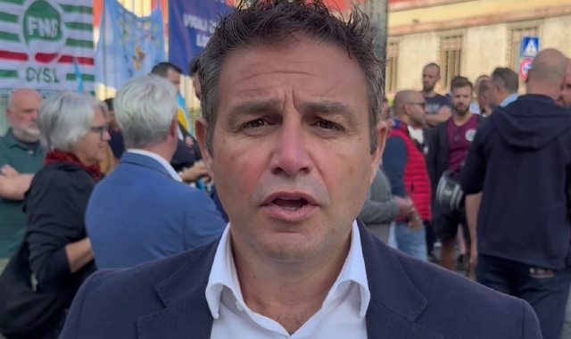 Samuele Astuti al presidio dei vigili del fuoco