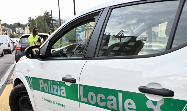 Gli insulti ai vigili e la lettera di scuse