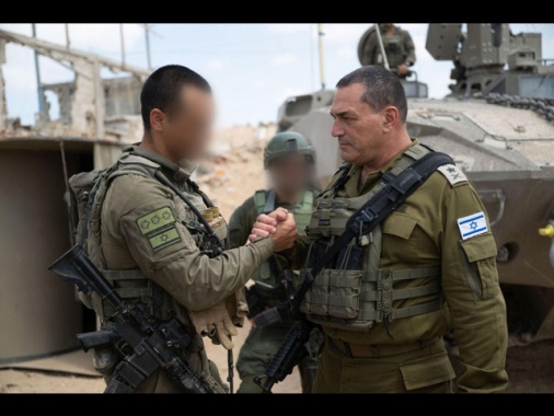 Capi dell'Idf e del comando Sud in prima linea con truppe