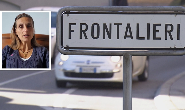 Un valico doganale col cartello dei frontaieri e nel riquadro l’ex sindaca Jenny Santi