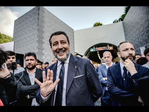 Salvini, saluto con l'ambasciatore russo giusto se vuoi dialogo