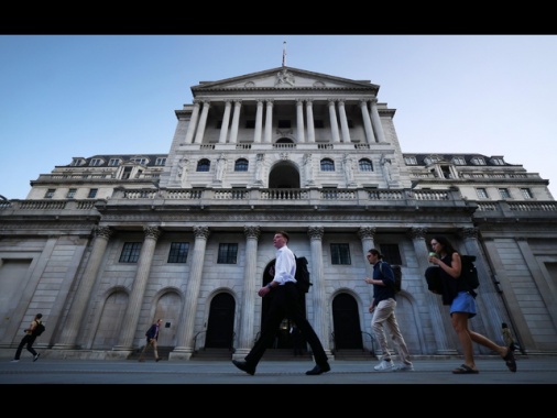 Bank of England mantiene i tassi di interesse al 4%
