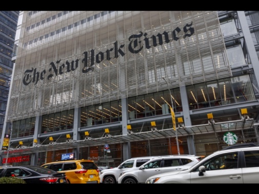 Giudice respinge la causa di Trump al Nyt, troppo lunga