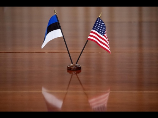 'Il Pentagono all'Europa, meno assistenza ai Baltici'