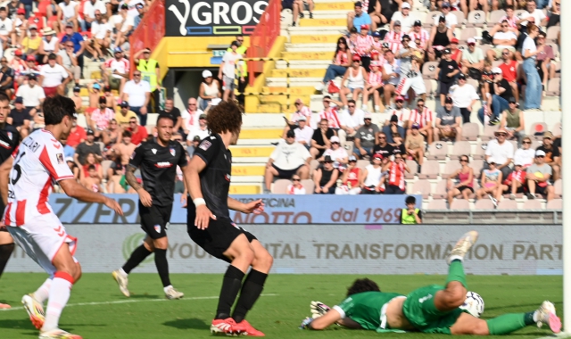 La Pro Patria regge un tempo, poi il Vicenza dilaga