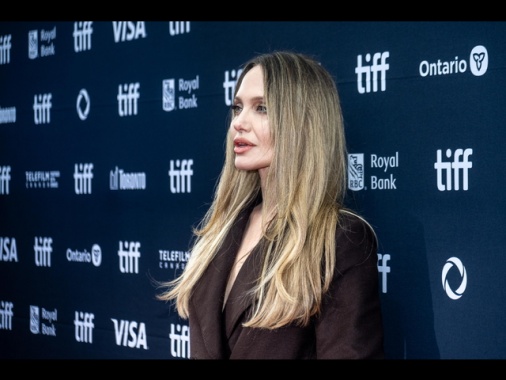 Angelina Jolie,'non riconosco il mio paese, tempi molto pesanti'