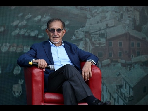 La Russa, violenza inaccettabile di centinaia delinquenti