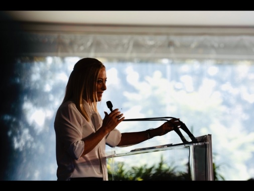 Meloni, da Milano immagini indegne, tutti condannino