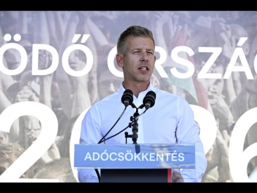 Confermata immunità all'ungherese Magyar. Orban: 'Un'infamia'