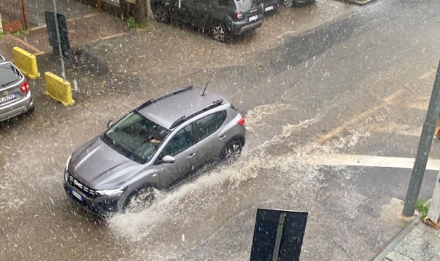Nubifragio sul Varesotto, strade come fiumi