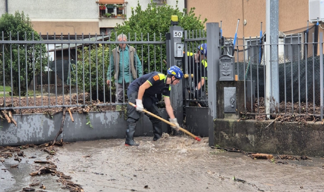 Fango e allagamenti in Valceresio dopo il nubifragio di martedì