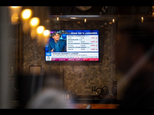 Wall Street chiude negativa, Dj -0,36%, Nasdaq -0,34%